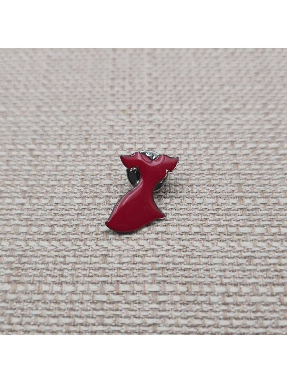 Go Red for Women Heart Health Awareness Red Dress Enamel Lapel Pin A8079